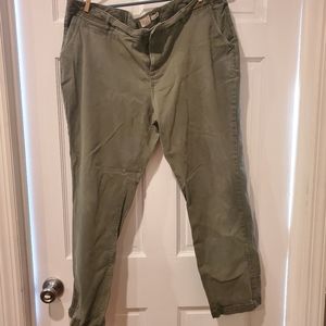 A new day women's Chino green 18